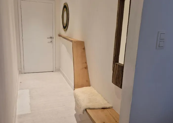 La Tete Dans Les Nuages - Chez Céleste Charleroi