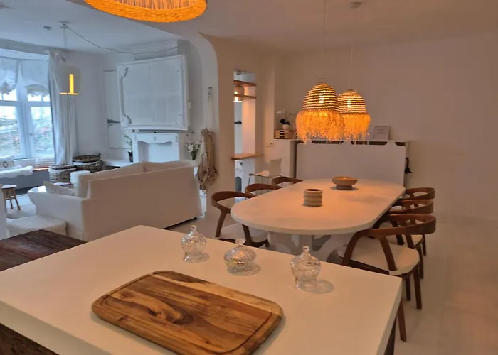 La Tete Dans Les Nuages - Chez Céleste Apartamento *