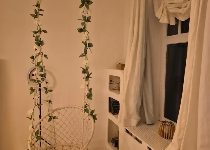 La Tete Dans Les Nuages - Chez Céleste * Charleroi